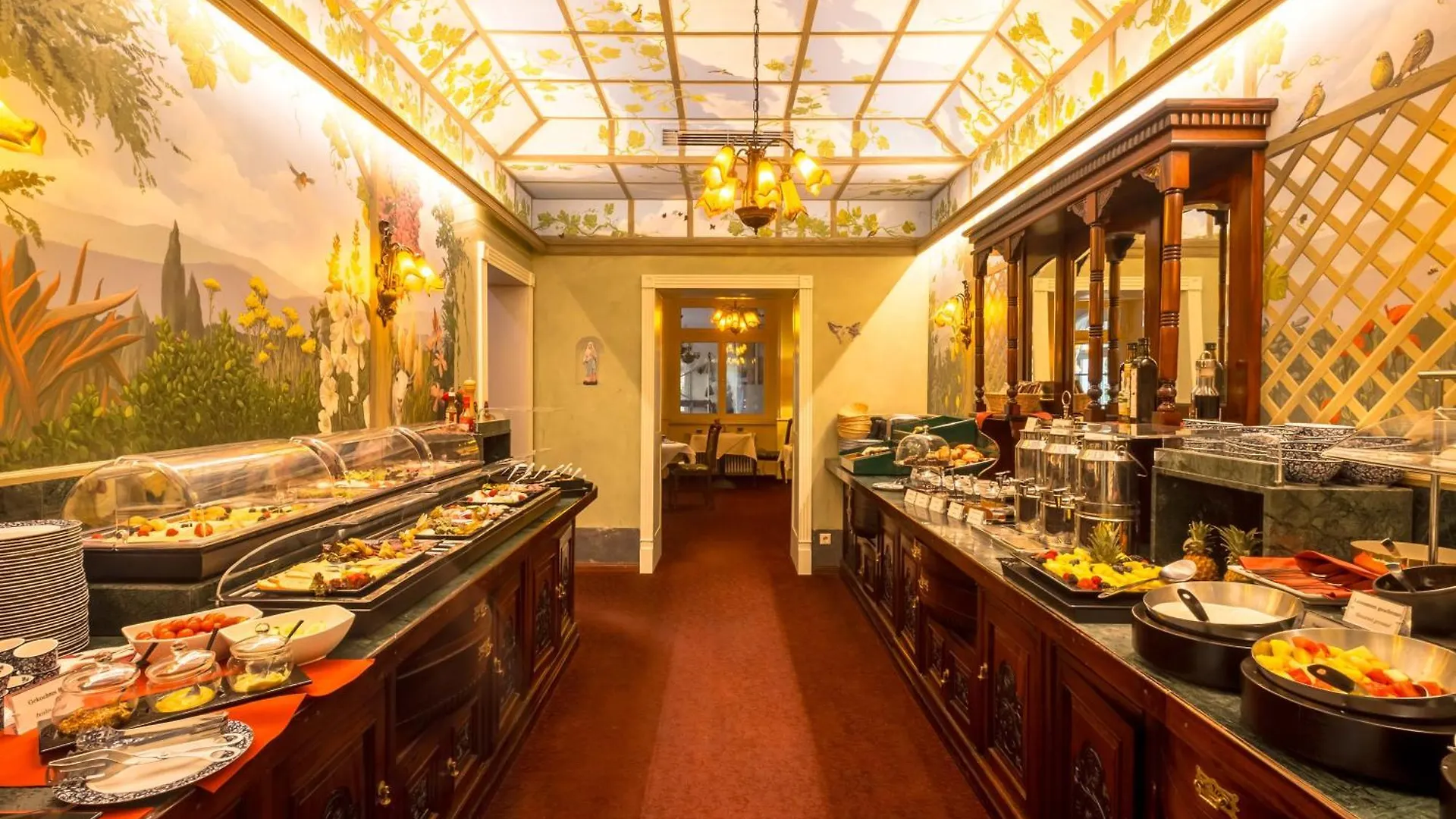 Myer's Hotel Berlin 4*,