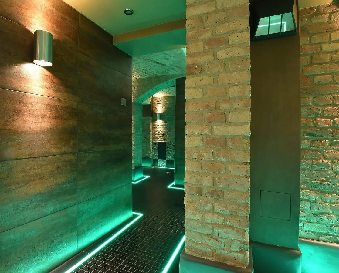 Myer's Hotel Berlin 4*,